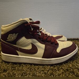 Nike- Jordan Womens WMNS Air 1 DR0501 200 Split Cherrywood Red